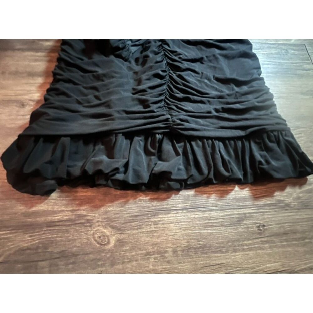 BCBGMAXAZRIA Women’s Medium Black Ruched Ruffle Hem Cocktail Dress